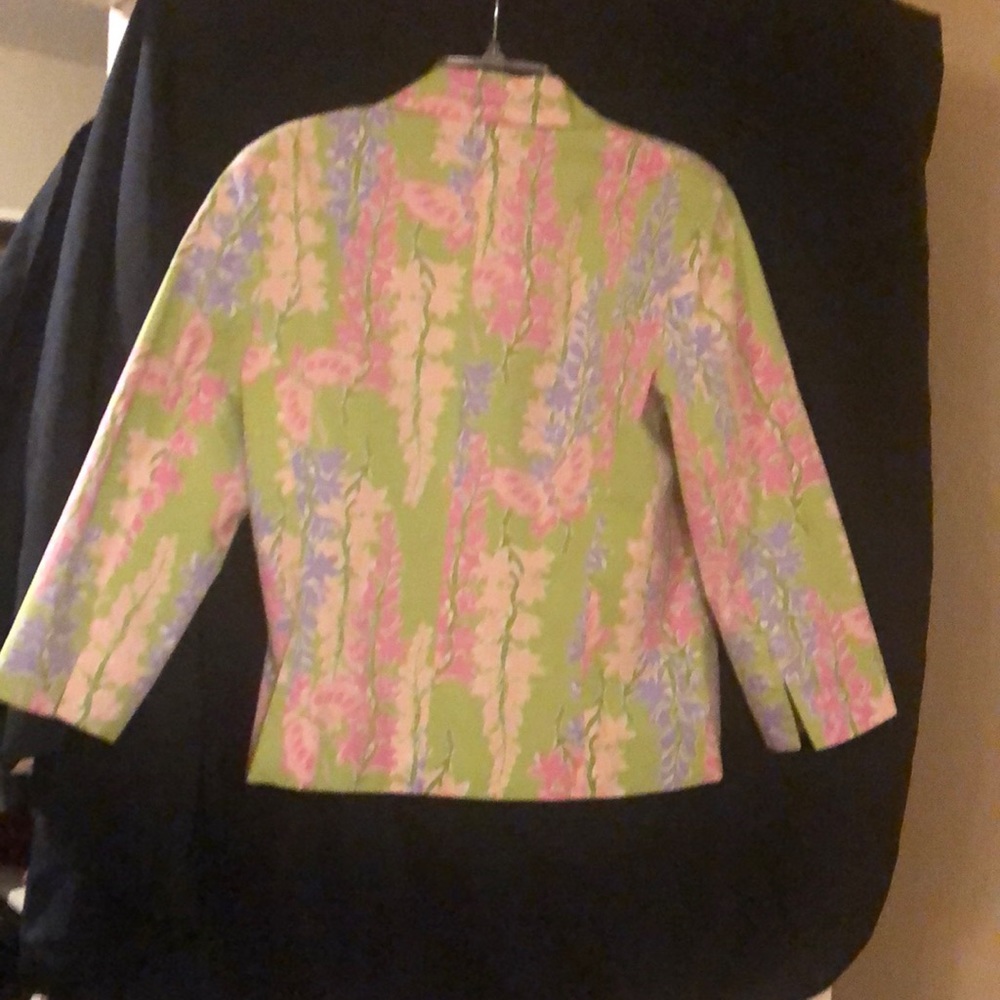Blazer - Picture 2 of 2